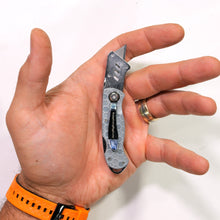 Load image into Gallery viewer, MINI JerryRig Razor Knife
